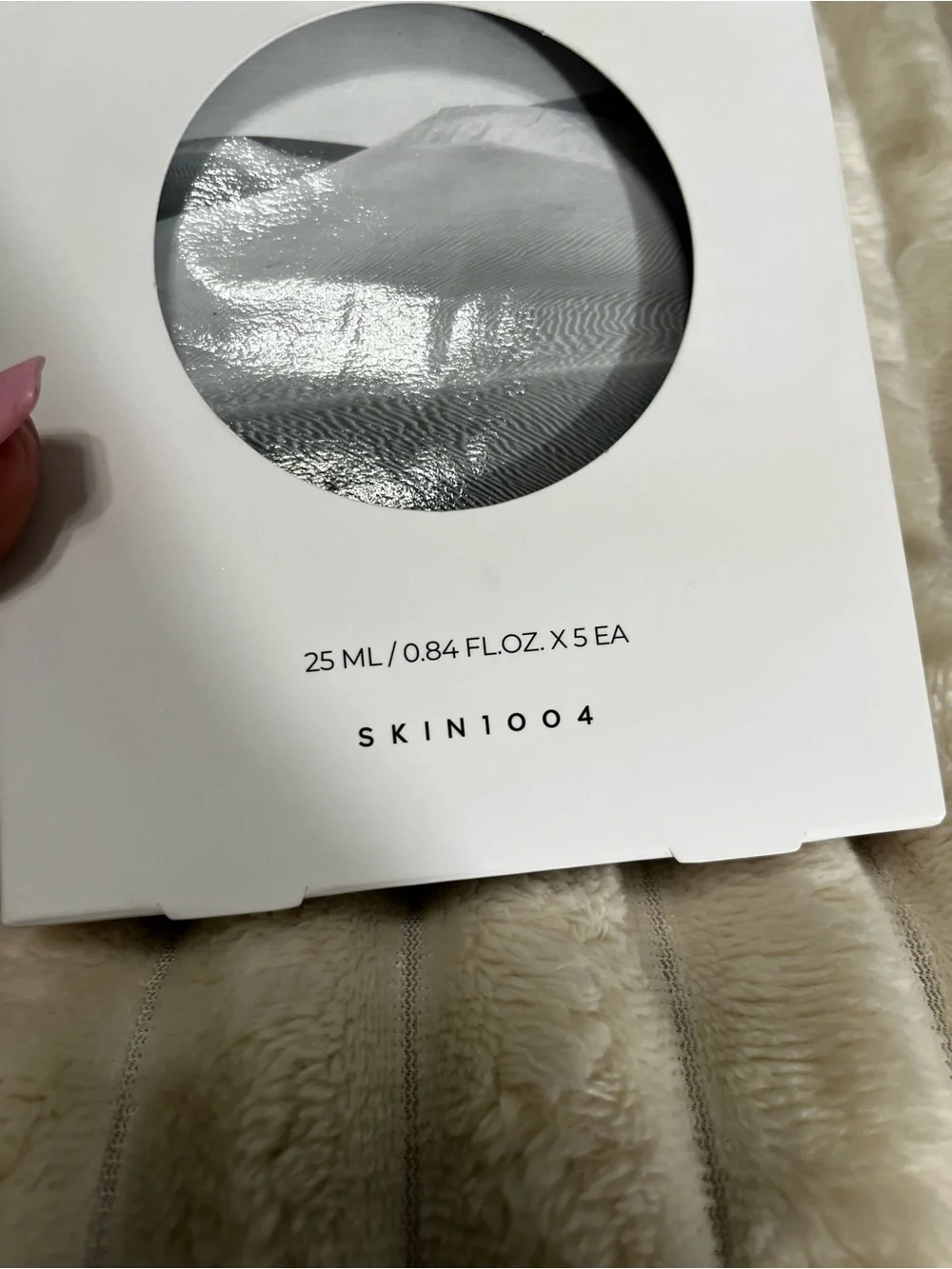 Madagascar Centella Tone Brightening Glow Mask - White